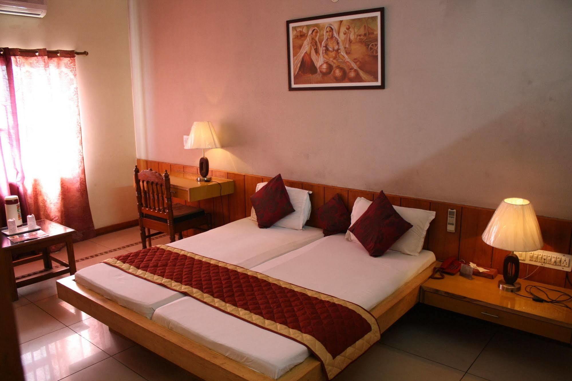 Hotel Shalimar Jaipur Eksteriør bilde